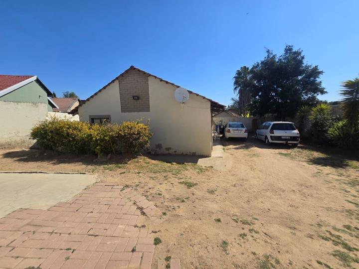 Listing number: P24-117596210, Image number: 2