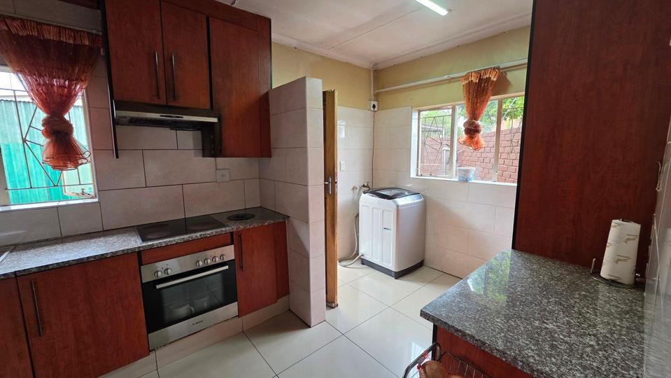 Listing number: P24-117596217, Image number: 2, Image