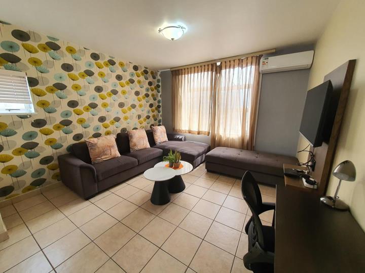 Listing number: P24-117596222, Image number: 2