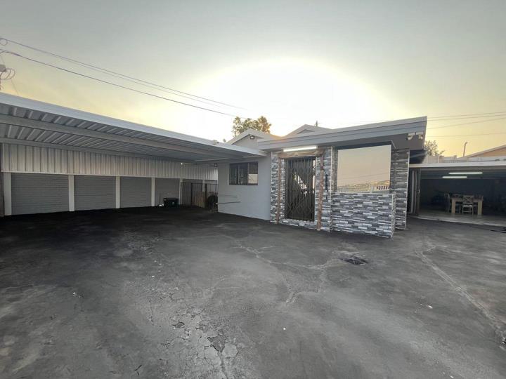 Listing number: P24-117596225, Image number: 2, Image
