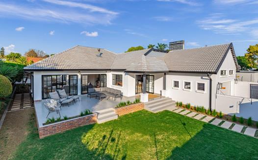 4 Bedroom House for sale in Dunvegan