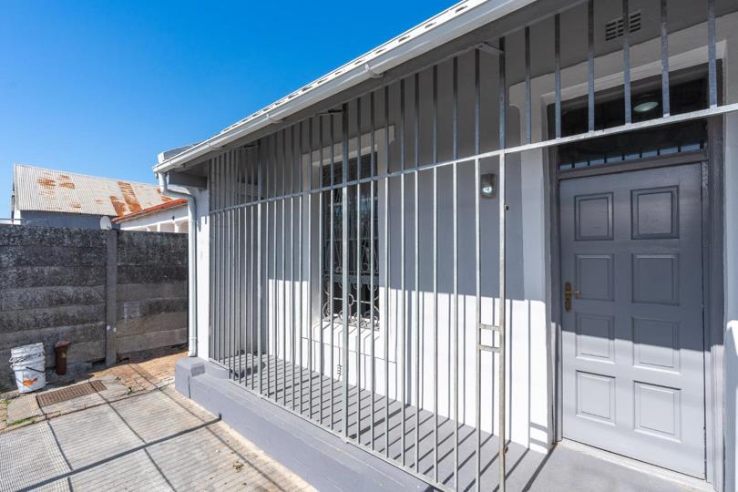 Listing number: P24-117597246, Image number: 2