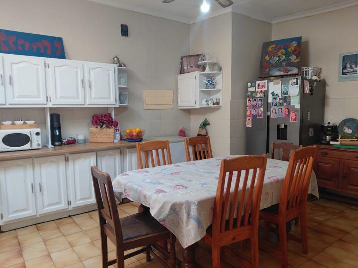 Listing number: P24-117597263, Image number: 2