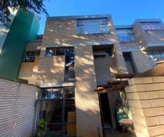 Townhouse for sale in Norwood