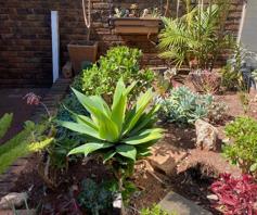 Townhouse for sale in Lyttelton Manor