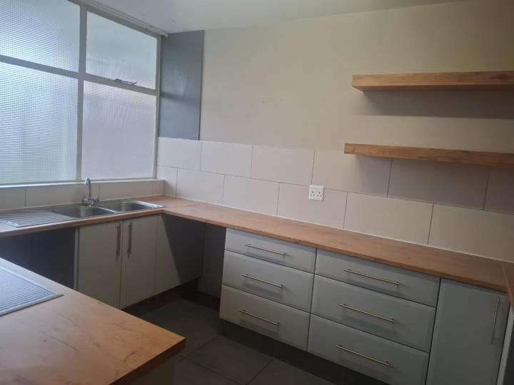 Listing number: P24-117600649, Image number: 2