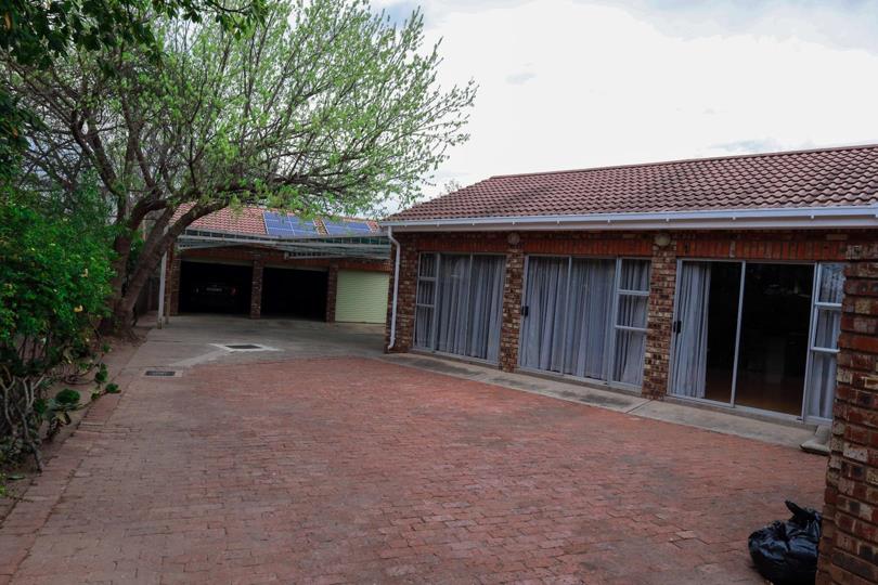 Listing number: P24-117601150, Image number: 2