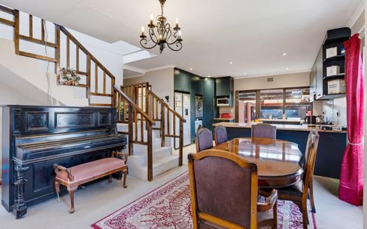 4 Bedroom House for sale in Edgemead