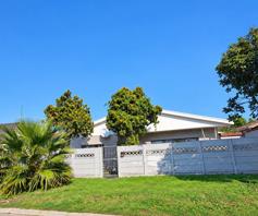 House for sale in Swartkops