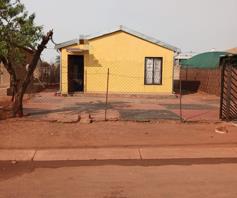 House for sale in Soshanguve XX