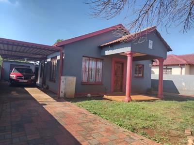 R 679 000
