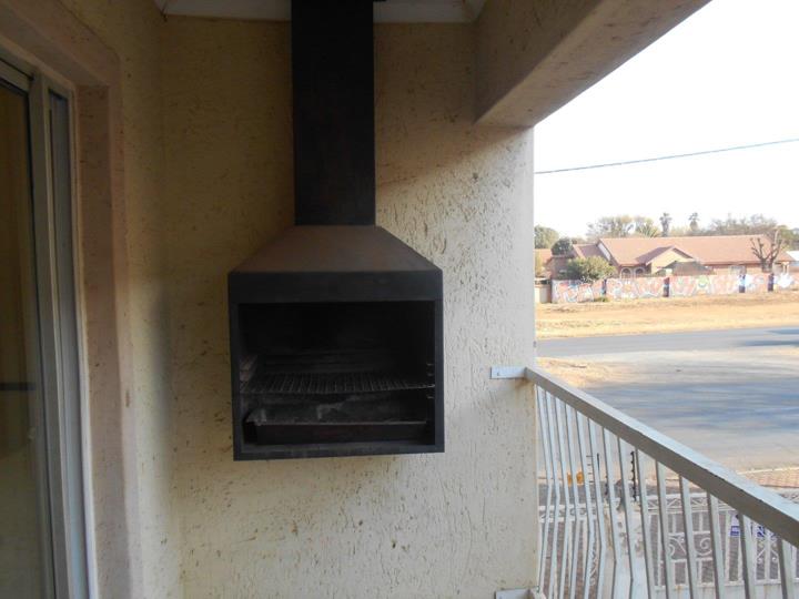 Listing number: P24-107898614, Image number: 2