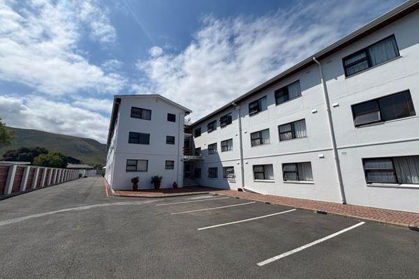 This newly renovated one-bedroom apartment is ideal for a single professional or couple seeking comfortable living in the heart of ...