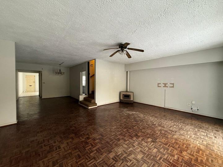 Listing number: P24-117610496, Image number: 3