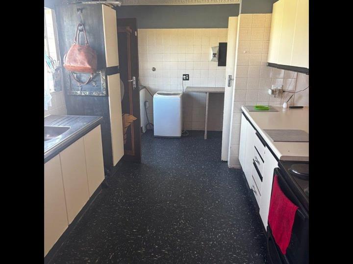 Listing number: P24-117612081, Image number: 2