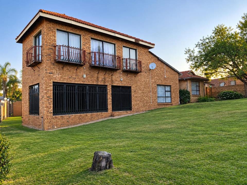 Listing number: P24-117612460, Image number: 1