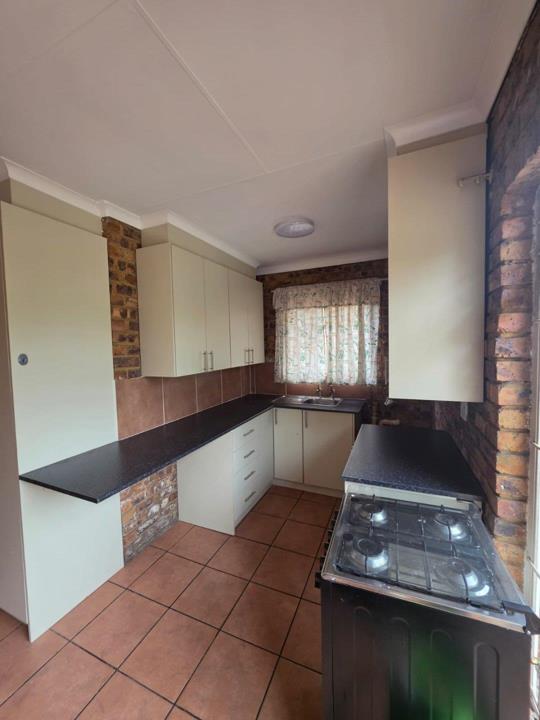 Listing number: P24-117612640, Image number: 2