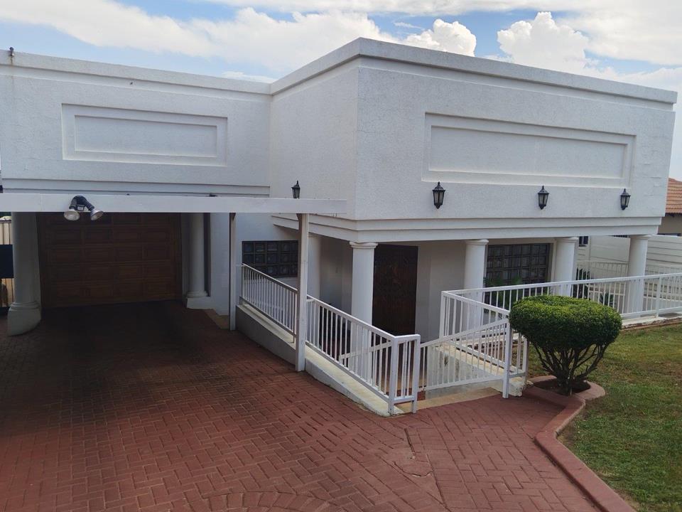 Listing number: P24-117615717, Image number: 1
