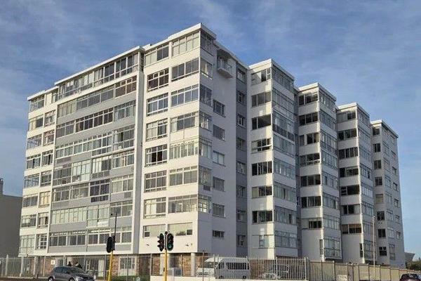 Good hope park retirement complex - mouille point, cape town

only for persons over the ...