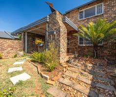 Townhouse for sale in Faerie Glen