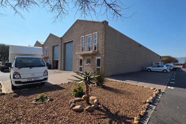 This modern, 352m² light-industrial unit To Rent in Meerlust Park, Asla Park, has ...