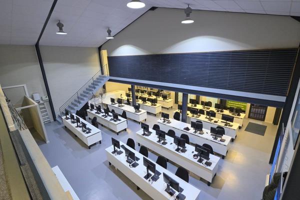205sqm office space to let at 23A Concorde Crescent, Airport City, Airport Industria. ...