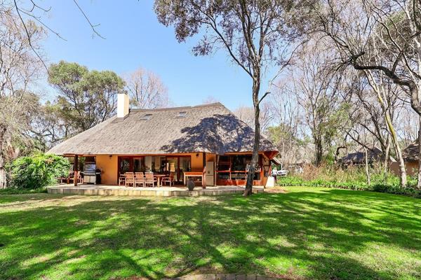 A beautifully maintained home in the heart of Lakeland Estate, offering a rare combination of calm, nature, and modern comfort. This ...