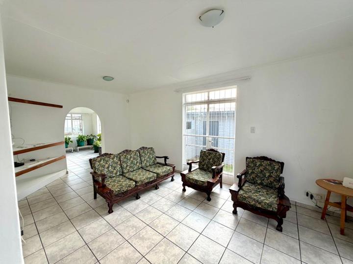 Listing number: P24-117620930, Image number: 2, Image