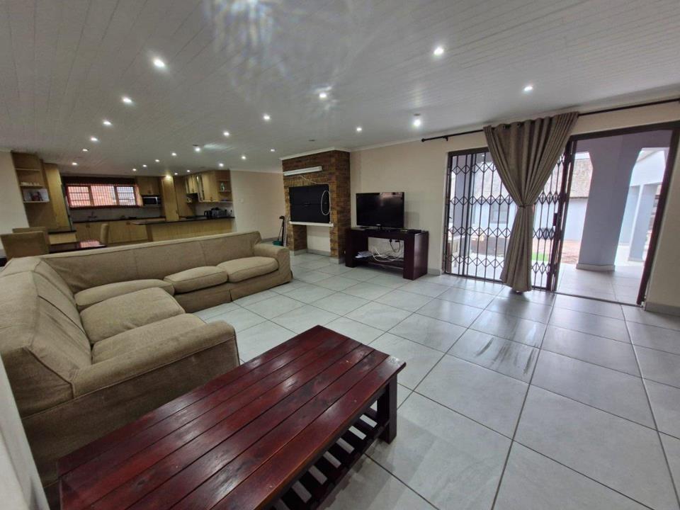 Listing number: P24-117625225, Image number: 1