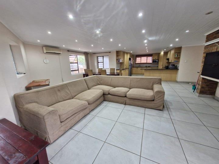 Listing number: P24-117625225, Image number: 2