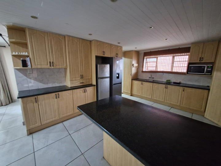 Listing number: P24-117625225, Image number: 3