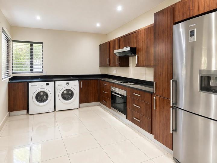 Listing number: P24-117626010, Image number: 3, kitchen