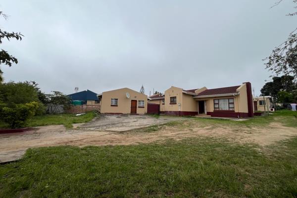 Invest, live, and generate additional rental income!

This spacious property in the sought-after area of Southernwood, offers an ...
