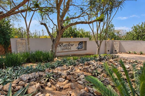 EXCLUSIVE MANDATE - This beautifully presented 3-bedroom, 2-bathroom home offers the perfect combination of space, comfort, security and effortless retirement living in the sought-after Bateleur Estate in Nelspruit.

From the ...