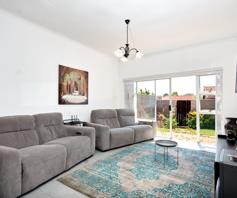 Townhouse for sale in Weltevreden Park