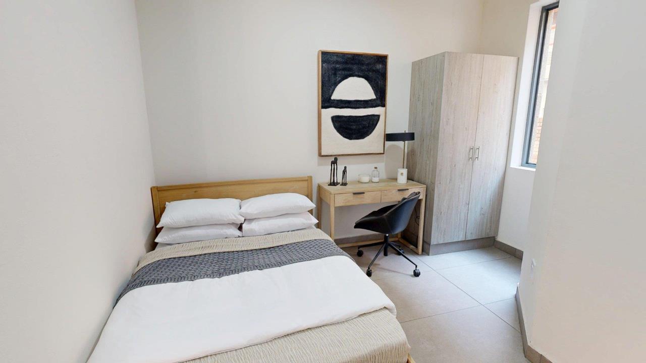 Listing number: P24-116519729, Image number: 1, Bedroom