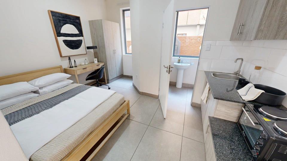 Listing number: P24-116519729, Image number: 2, Bedroom