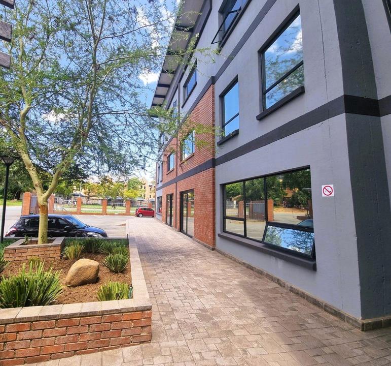 Listing number: P24-117633856, Image number: 1, office-498m²-14 eglin road-sunninghill-johannesburg-01
