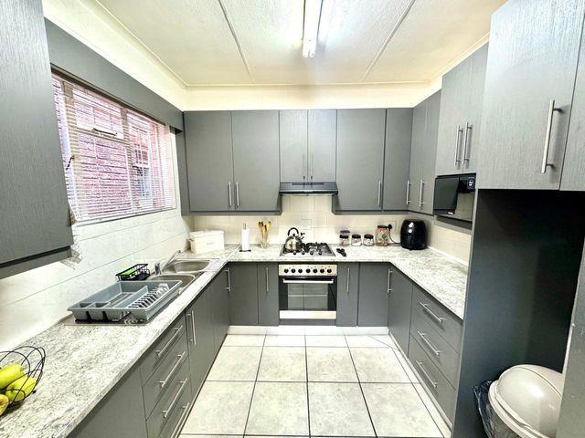 Listing number: P24-117636322, Image number: 1, Image