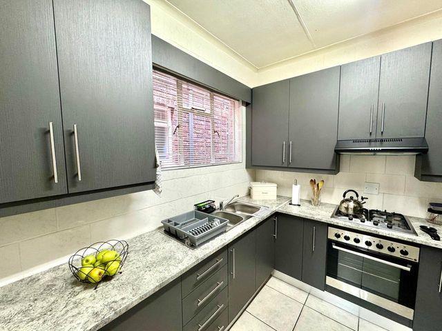 Listing number: P24-117636322, Image number: 3, Image