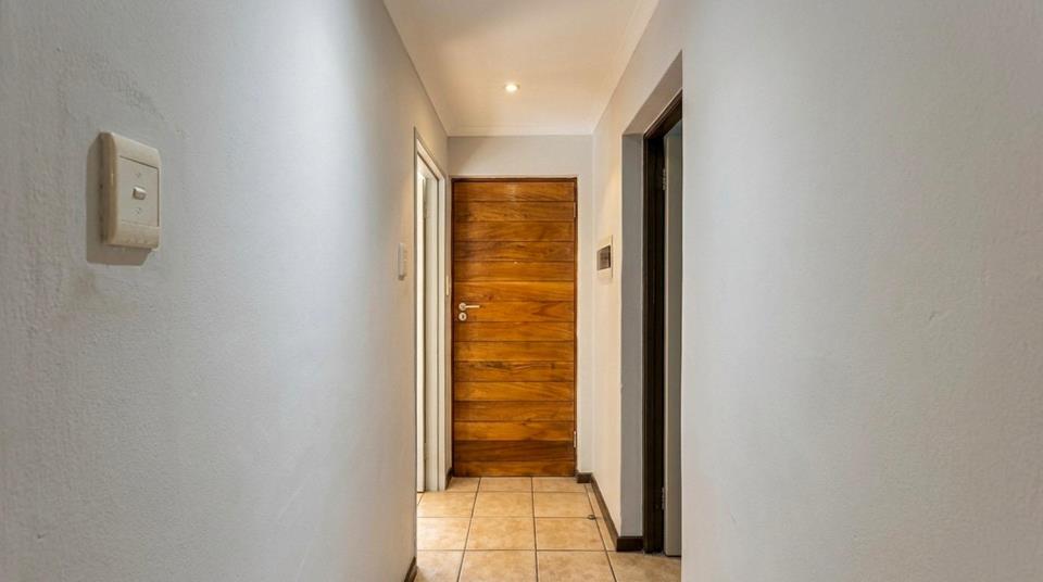 Listing number: P24-117637649, Image number: 2