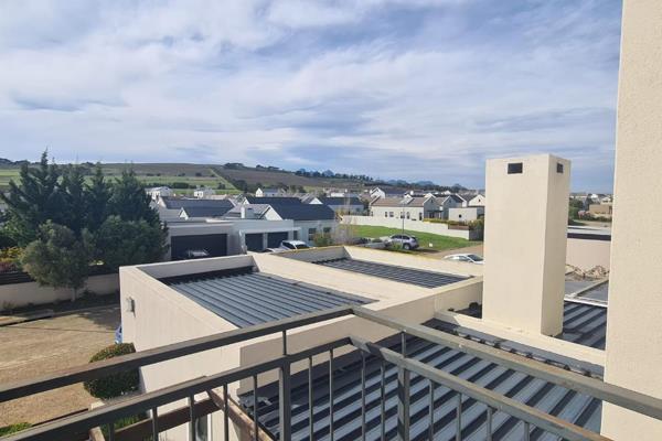 TEAM RAMOS EXCLUSIVE SOLE MANDATE: This duplex home features 2 bedrooms, 2 bathrooms and a open plan living, dining and kitchen area.  ...