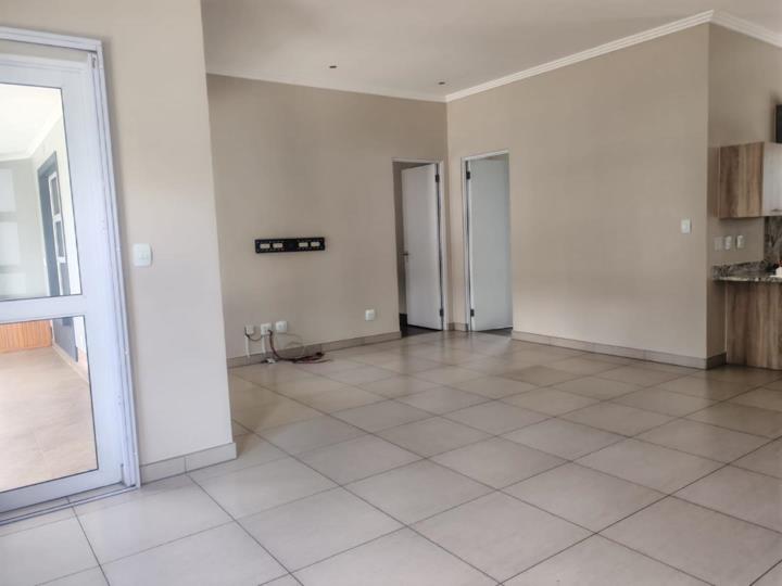 Listing number: P24-117638141, Image number: 3