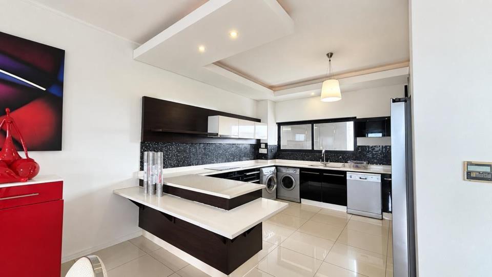 Listing number: P24-117640318, Image number: 2, Image