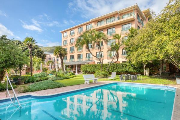 Palm Garden Retreat is a wonderful retirement complex in the heart of Sea Point. 
With beautiful gardens , communal lounge and dining ...