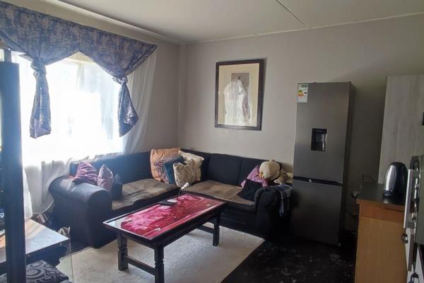 Looking for an affordable property in the Riverside View area? 

This 2-bedroom RDP ...