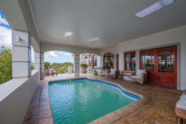 On show. Sunday 20th  3-5pm
SOLE AND EXCLUSIVE MANDATE
Family Home in a sought after ...