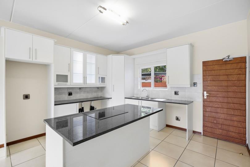 Listing number: P24-117642886, Image number: 3, Image