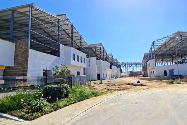SPECIFICATIONS
• Limited Units Available 
• 483.61m2 total GLA
• Unit 1 Esher Park ...