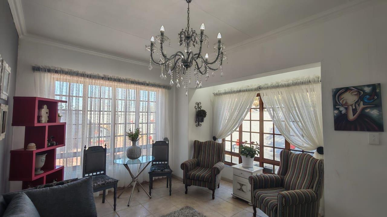 Listing number: P24-117647472, Image number: 1, Image